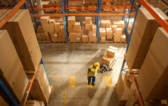 3PL vs. Contract Logistics: What To Consider Before Outsourcing