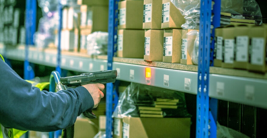 scanning pick and pack orders in a warehouse
